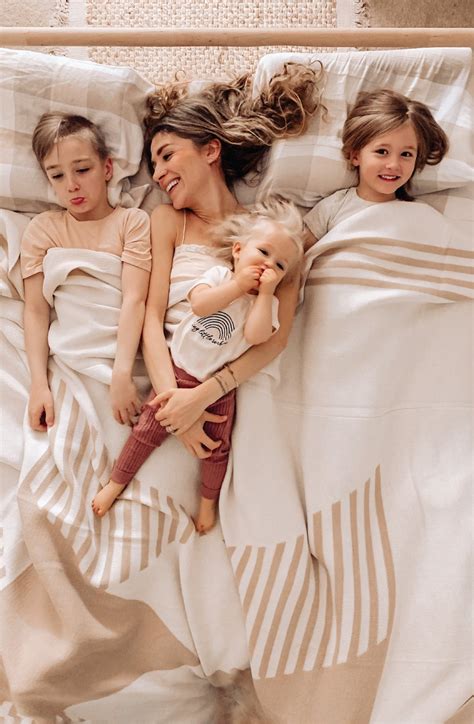 Biggest Best Blanket In The World at Everett Reynolds blog