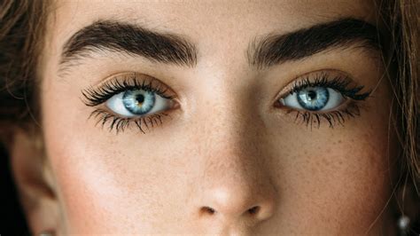 viral blue eye theory    eye colors