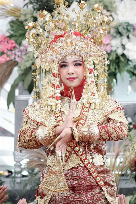 Traditional Clothing: A Cultural Heritage Rich in Meaning