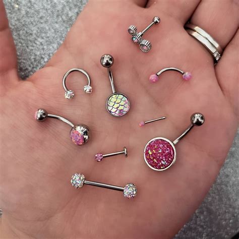 9,038 curtidas, 9 comentários - Beauty Mark Body Jewelry
