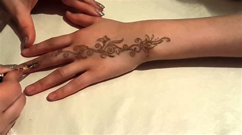 Роспись хной. Henna. - YouTube