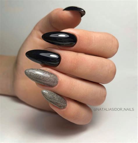 Чорний маникюр | Spring nail art, Nail art, Spring nails