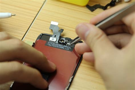 Apple iPhone 5s Screen Replacement and Removal - MyFixGuide