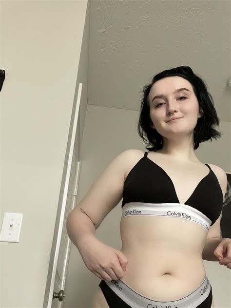 chillin in da calvins :p come take them off my soft 18 year old body