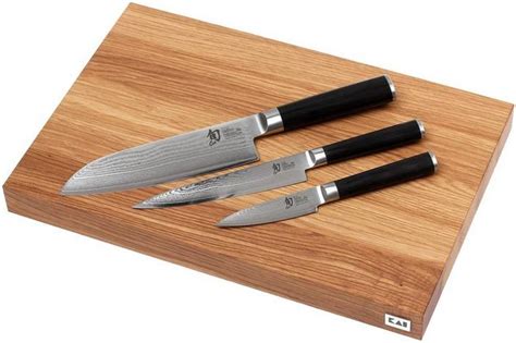 Kai Shun Classic knives set of three including cutting board ...