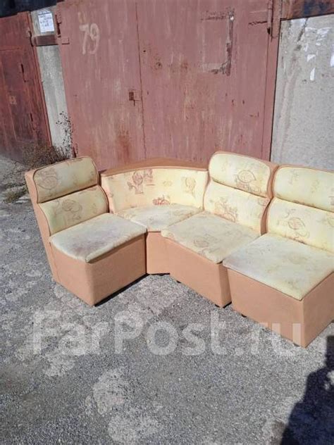 Уголок кухонный, б/у, в наличии. Цена: 2 900₽ во Владивостоке
