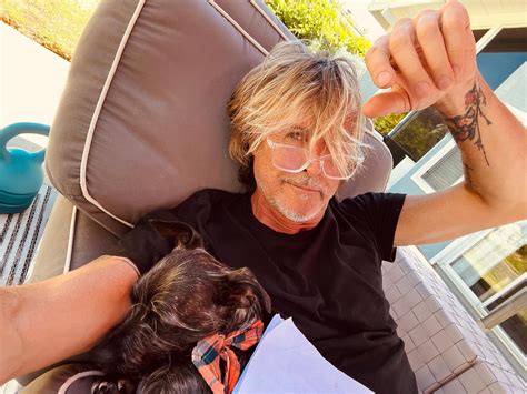 The who is the lead singer of journey debate just changed 7