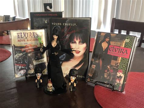 So excited that my Neca came in! : r/Elvira