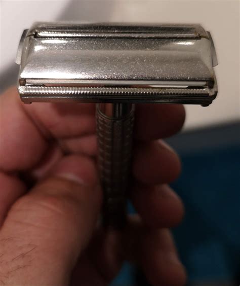 The Shaver Society: The Modern Classic - Rockwell Model T Review