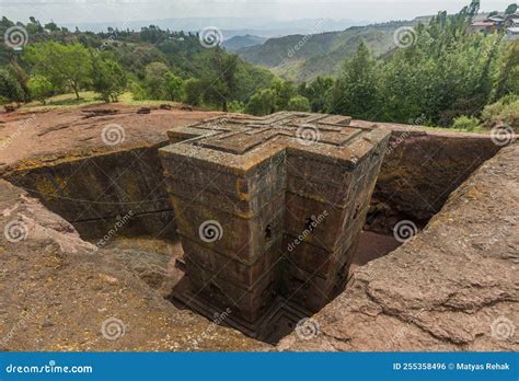 Saint George (Bet Giyorgis) Rock-hewn Church in Lalibela, Ethiop Stock ...