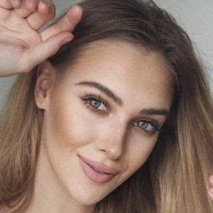 Veronika Rajek - Age, Family, Bio | Famous Birthdays