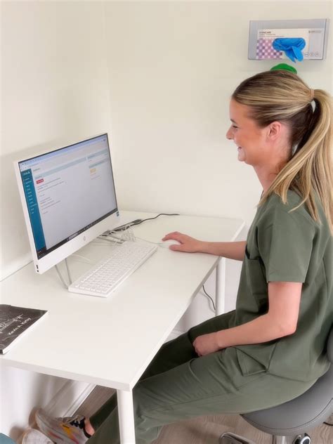 Lower-Limb Clinic - Pictures of before and after treatments on a large