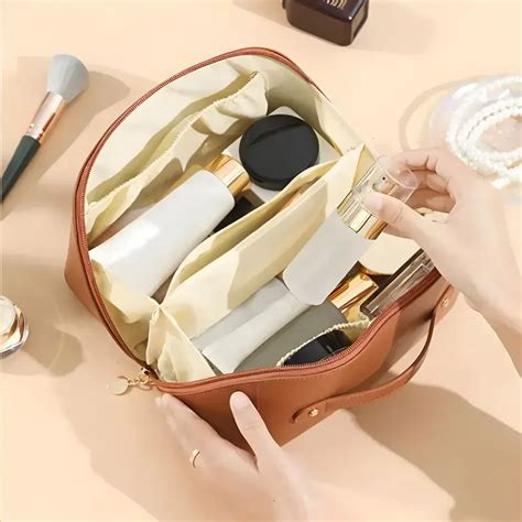 Вместительная косметичка, органайзер MAKE UP BAG Brown