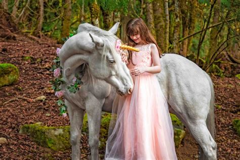 Unicorn near Seattle - beyondthestablesphotography.com