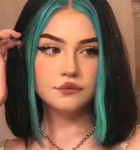 E-girl em 2024 | Pintura de cabelo, Ideias de cabelo, Coloração de cabelo