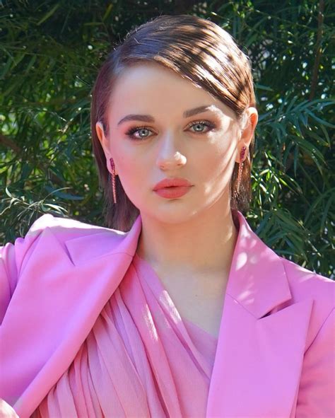 CelebMafia - Celebrity Style, Fashion, Clothes, Outfits, Photos, GIFs