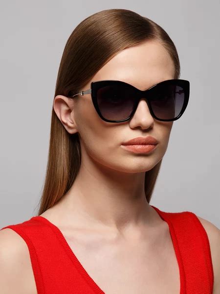 Солнцезащитные очки Eleganzza: купить очки Элеганза женские в интернет ...