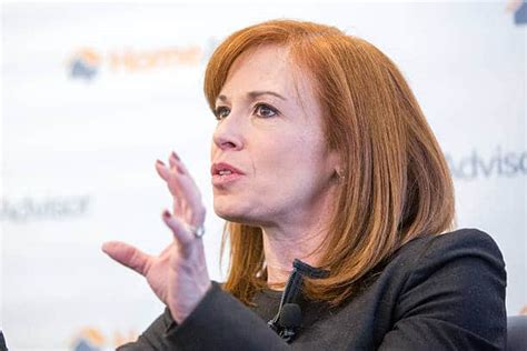 20 most famous female CNBC anchors and reporters in 2024 - Tuko.co.ke