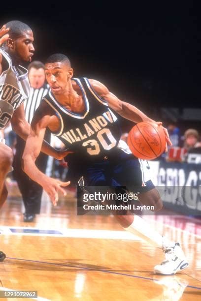 villanova kerry kittles  high res pictures getty images