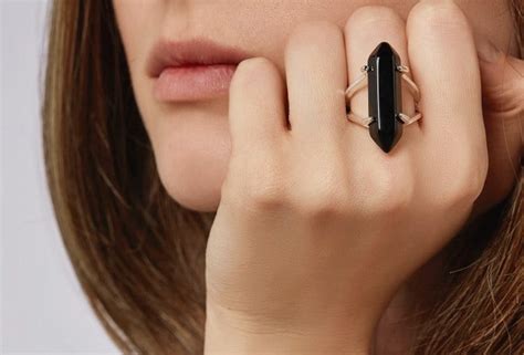 Black Onyx Meaning: Positive or Negative? - The Wife Choice