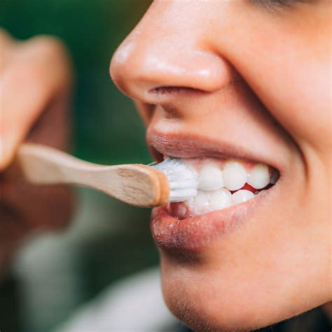 8 Cost Effective Ways to Keep Your Teeth Healthy - Blog - Incredible Smiles