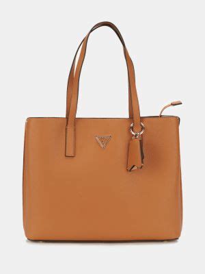 Женские сумки Guess - купить в интернет-магазинах | Shopsy