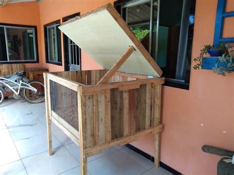 Pinteiro De Madeira E Tela - Pinteiro feito de pallet | Galinheiros caseiro, Projetos com paletes de ...