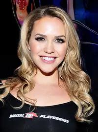 mia malkova carta astral signo zodiacal astrologia  horoscopo hora