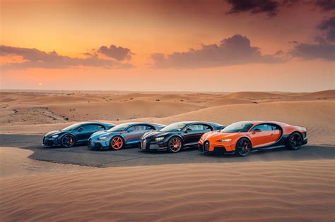 Siêu xe Bugatti siêu đắt: Chỉ riêng sơn thân vỏ đã mất 1 tháng trời ...