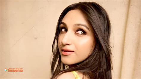 Tanisha Santoshi Wallpapers | tanisha-santoshi-7-3 - Bollywood Hungama