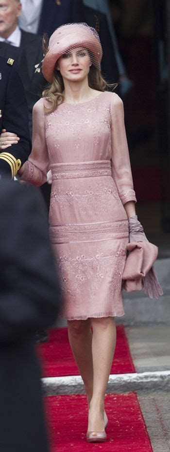 Быть классиком. (Absolute Classic lines) | Fashion, Beautiful dresses ...