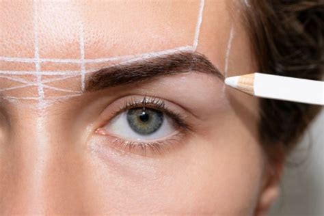 Как правильно нарисовать карандашом брови: этапы макияжа | MedAboutMe