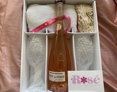 ON A TESTÉ : le kit de rosé signé Anna RVR, parfait pour un apéro sur ...
