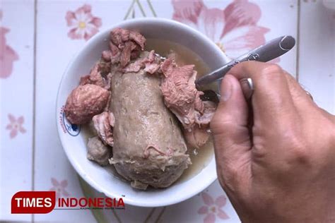 bakso mirip kelamin pria  bondowoso viral   diburu
