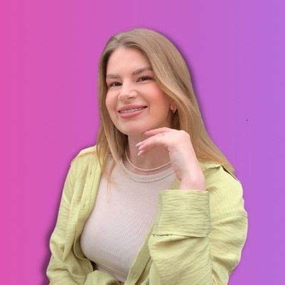 Polina Morozova - Head of Marketing at Dashbouquet Development, LLC ...