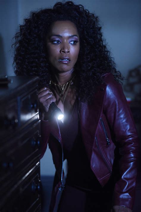 Angela Bassett