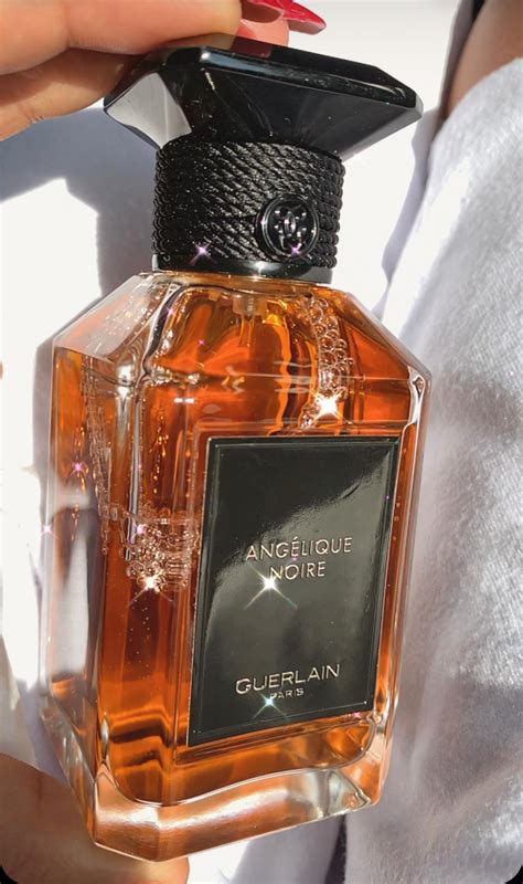Angélique Noire Guerlain Parfum - ein es Parfum für Frauen und Männer 2005