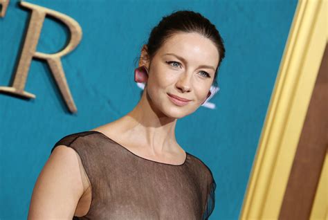 Caitriona Balfe Outlander Season 5 Premiere 026 - CHQ Vettri.Net
