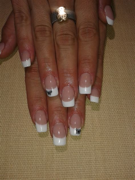 Decoracion de uñas mariposas negras - Uñas Decoradas