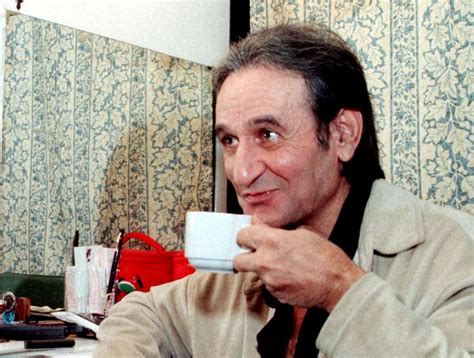 Σωτήρης Μουστάκας, ο μεγάλος κωμικός | in.gr