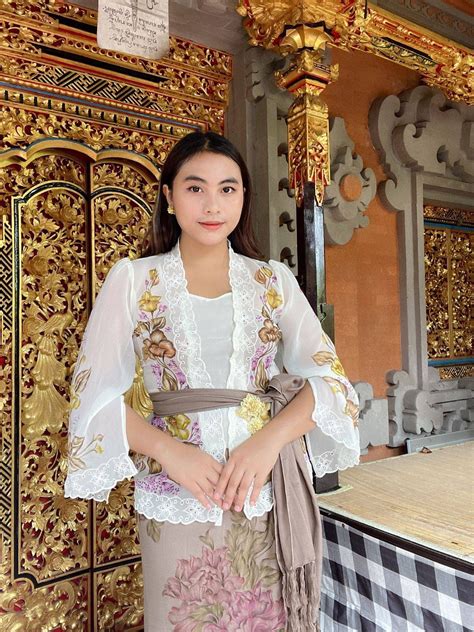 Indonesian Clothing