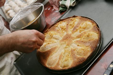 La recette de tarte d'automne de Cyril Lignac aux poires