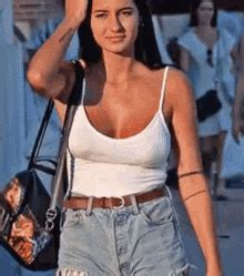 Braless And Bouncing GIFs | Tenor