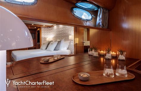 VA BENE Yacht Photos - 24m Luxury Motor Yacht for Charter