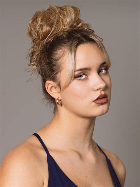 women — Fashion Model Agency