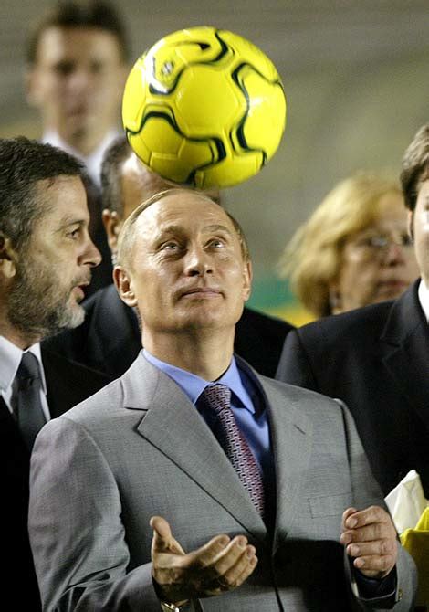 PHOTOS: When politicians flaunt their football tricks - Rediff.com News