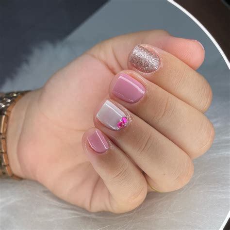 Unhas Pequenas Decoradas Simples - 18 Ideias de Unhas Pequenas Decoradas que Vão Te Deixar Apaixonada