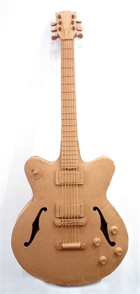 UFUNK.net | Mobilier en carton, Instruments de musique maison ...