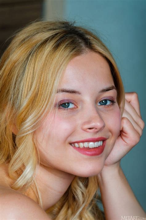 Bianca Bell - Mesmerizing Smile