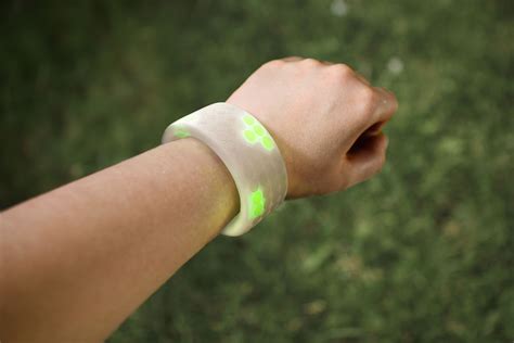Rendering of navigational wristband for Microsoft Design Expo 2014 ...
